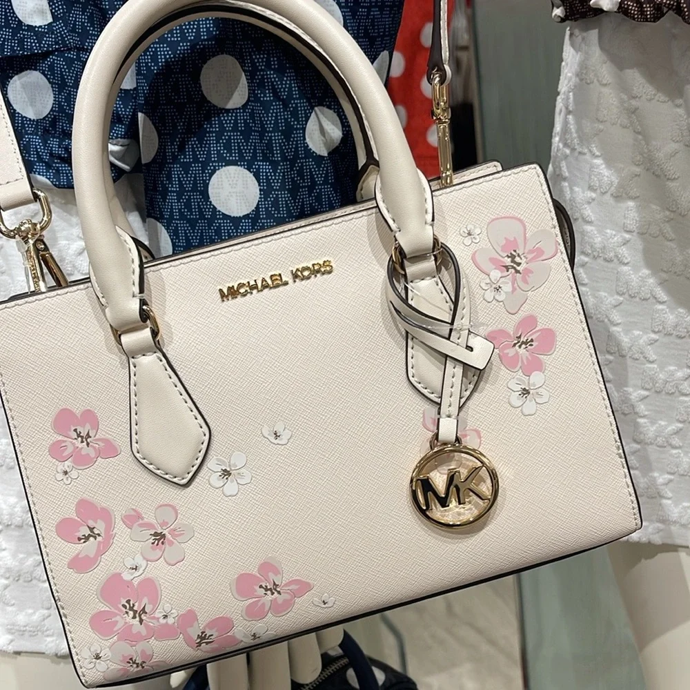 Michael Kors Sheila Small Central Zip Floral Embellished Satchel Crossbody NWT - Picture 5 of 16